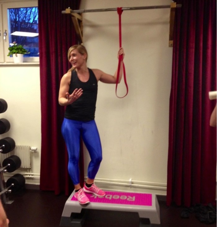 E26E4AF1-359A-4AE2-B852-6BE06C24BFDE472